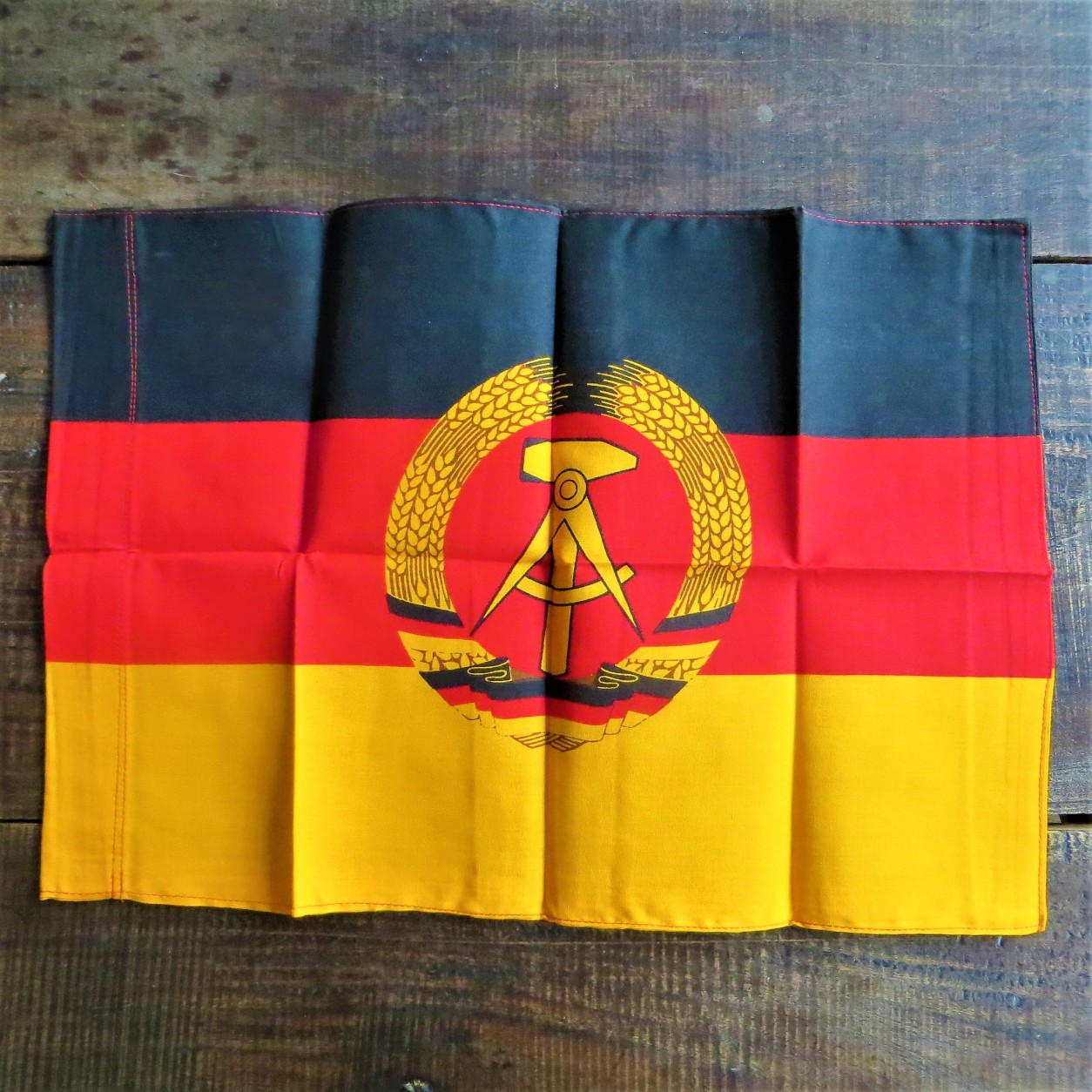 Flags DDR | Propagandaworld Archive